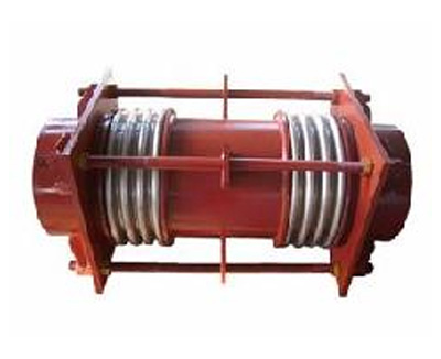 平面铰链型补偿器